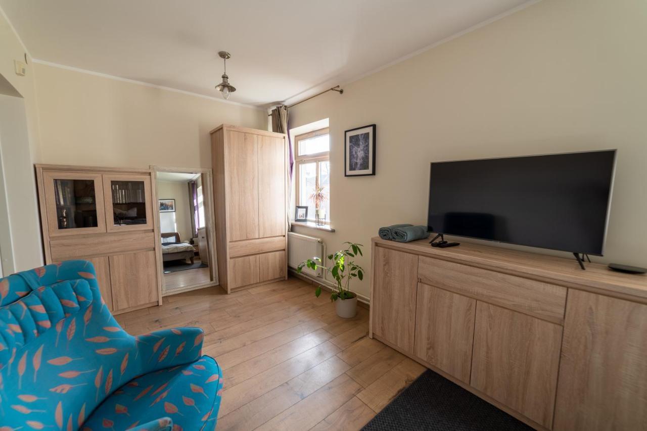 Guest House In Dobele City Center- Pilsetas Maja ภายนอก รูปภาพ